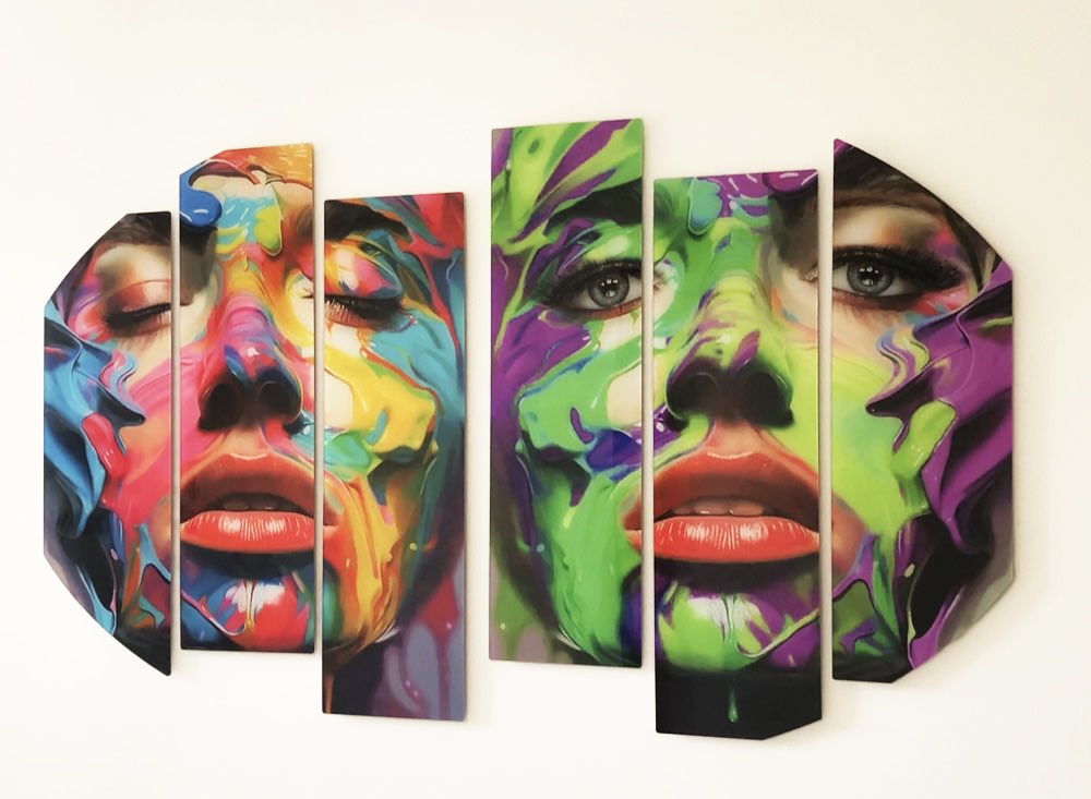 Rostro en estilo pop art impreso en seis paneles, montado en pared